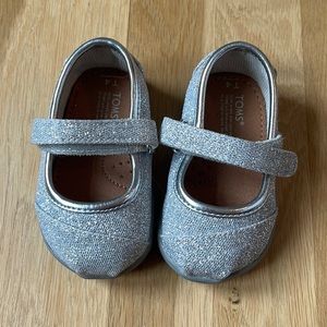 Baby Girl Sparkly Silver Mary Jane Toms
